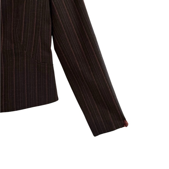 Women's Gray Pinstripe Blazer - Picture 5 of 11